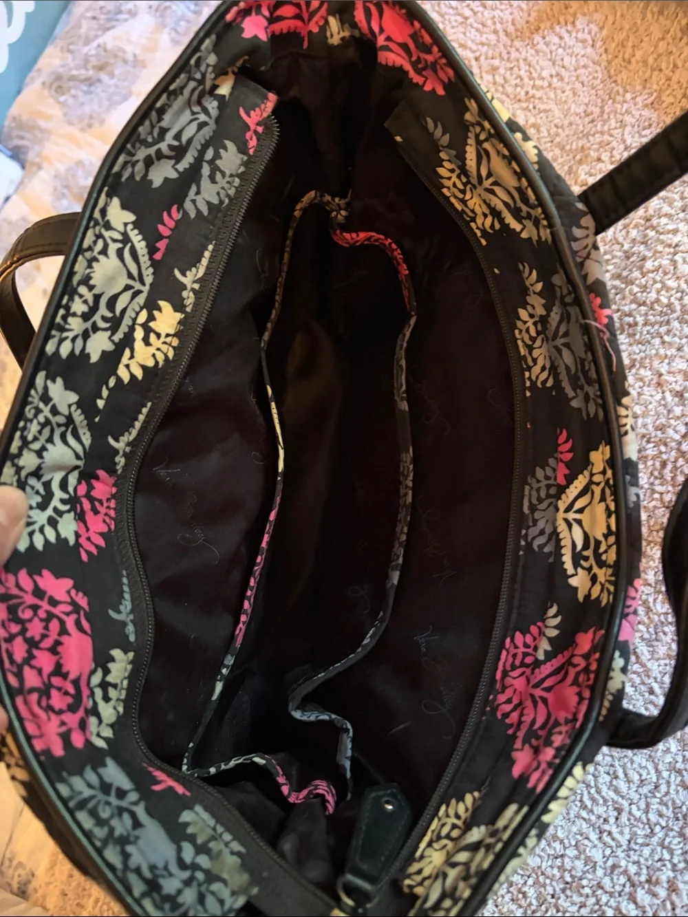 Vera Bradley stylish black
